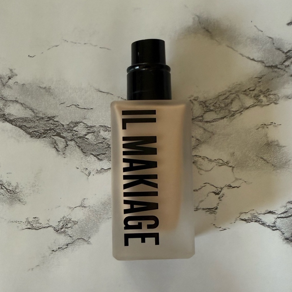 IL MAKIAGE Cream Woke Up Like This Flawless Base Foundation #020